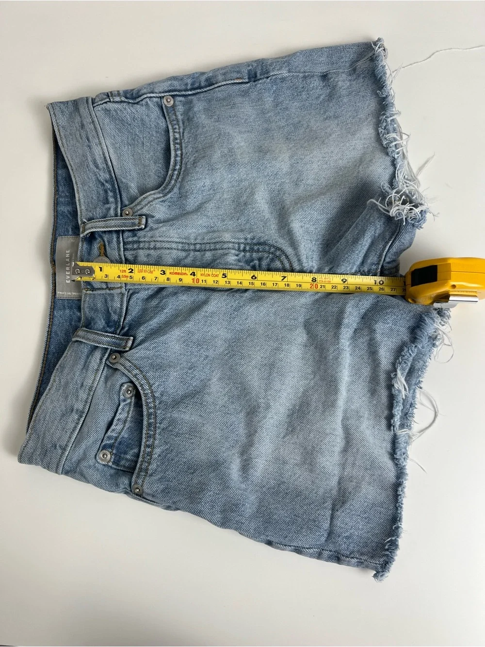 Everlane Relaxed 90s Denim Shorts‎ Women’s 23 Organic Cotton Light Wash Raw Hem